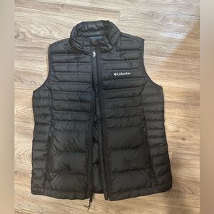 Columbia puffer vest